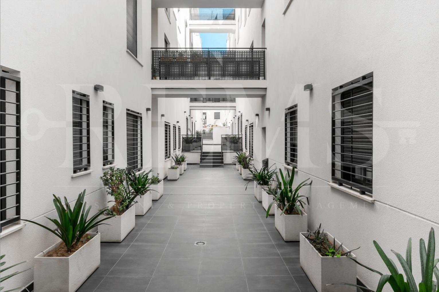 Industrial Studio In The City Center By Rems Málaga Exteriör bild